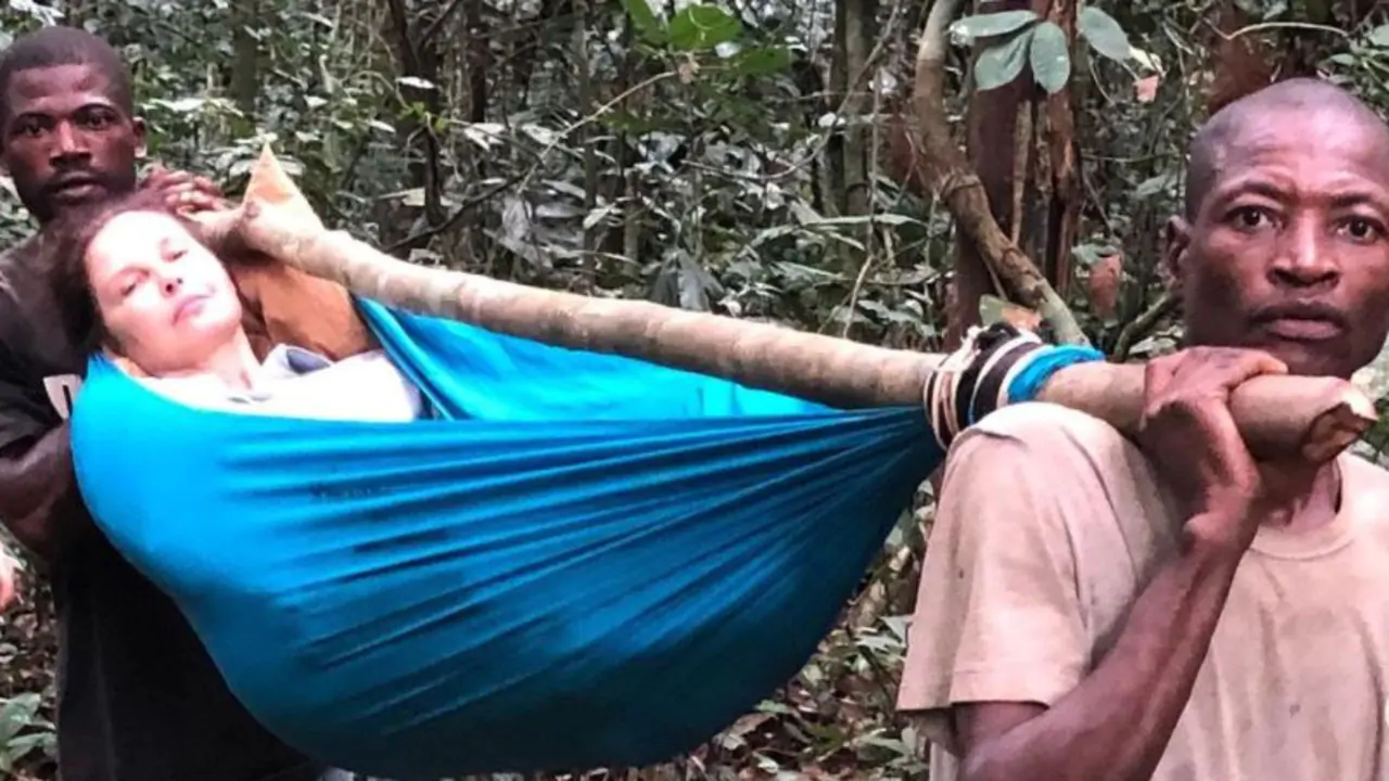 Ashley Judd shares photos of 55-hour trip to ICU after horrific leg injury in Africa