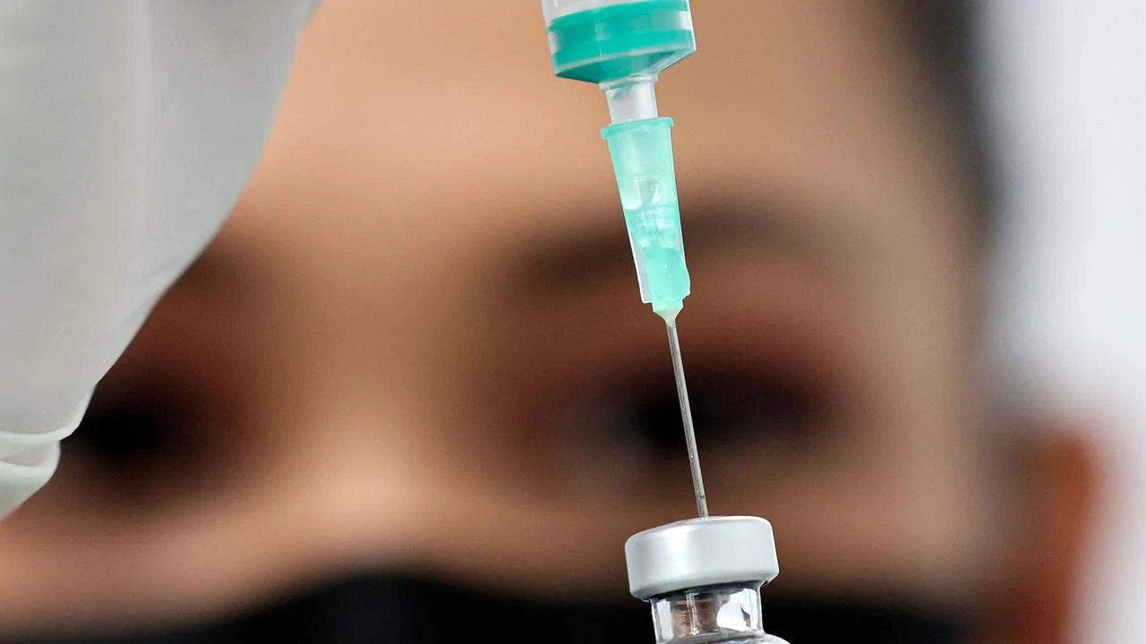 Brendan Murphy outlines ‘path to relax’ after ‘disruptive’ lockdowns