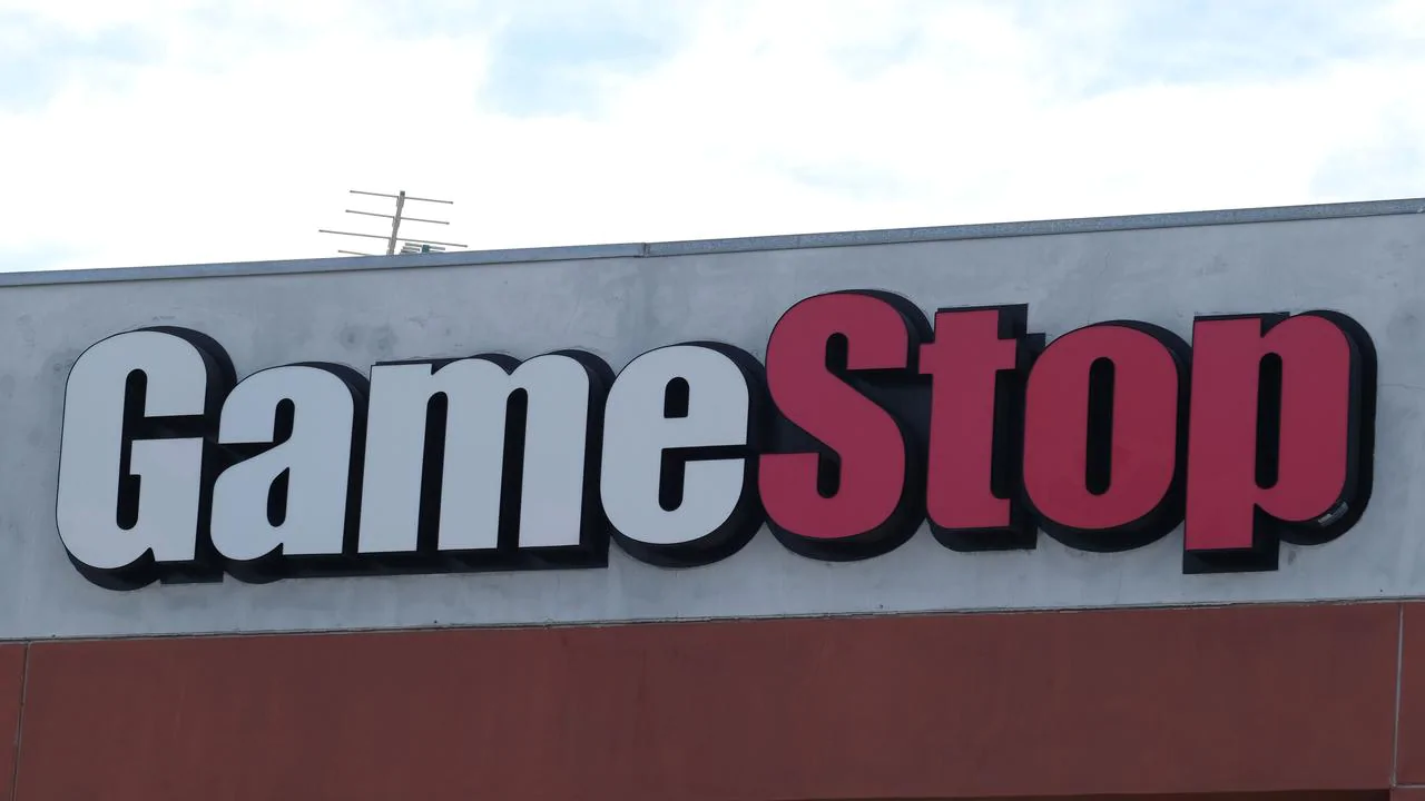 GameStop stock tumbles again in week of massive losses