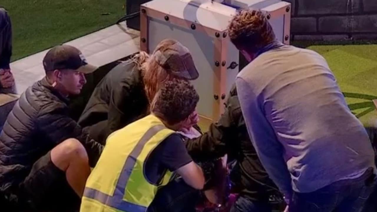 Holey Moley: Denise Drysdale trips and fractures shoulder