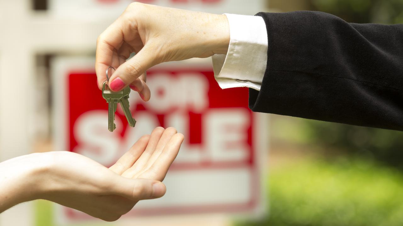 Home loan rates fall to record low 1.69%