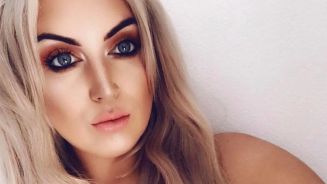 Mum dies of rare bone cancer weeks after doctors gave her all clear