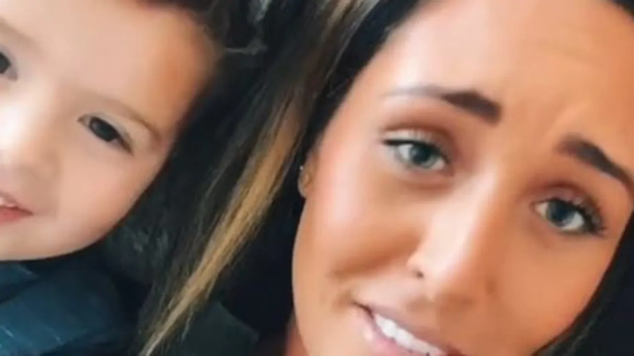 Mum slammed for ranking her favourite children on TikTok| Video