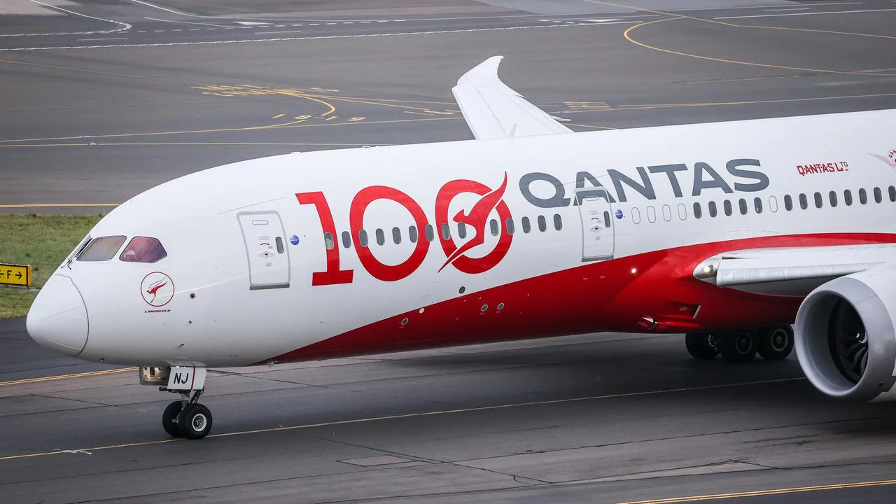 Qantas secures partnership with Alliance Airlines for regional Australian routes.