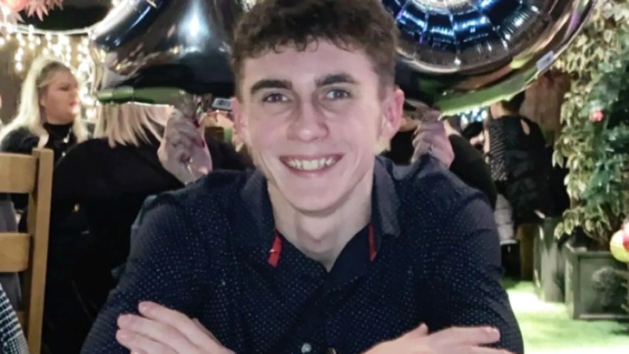 Student, 19, wakes from 11-month coma with no knowledge of COVID pandemic