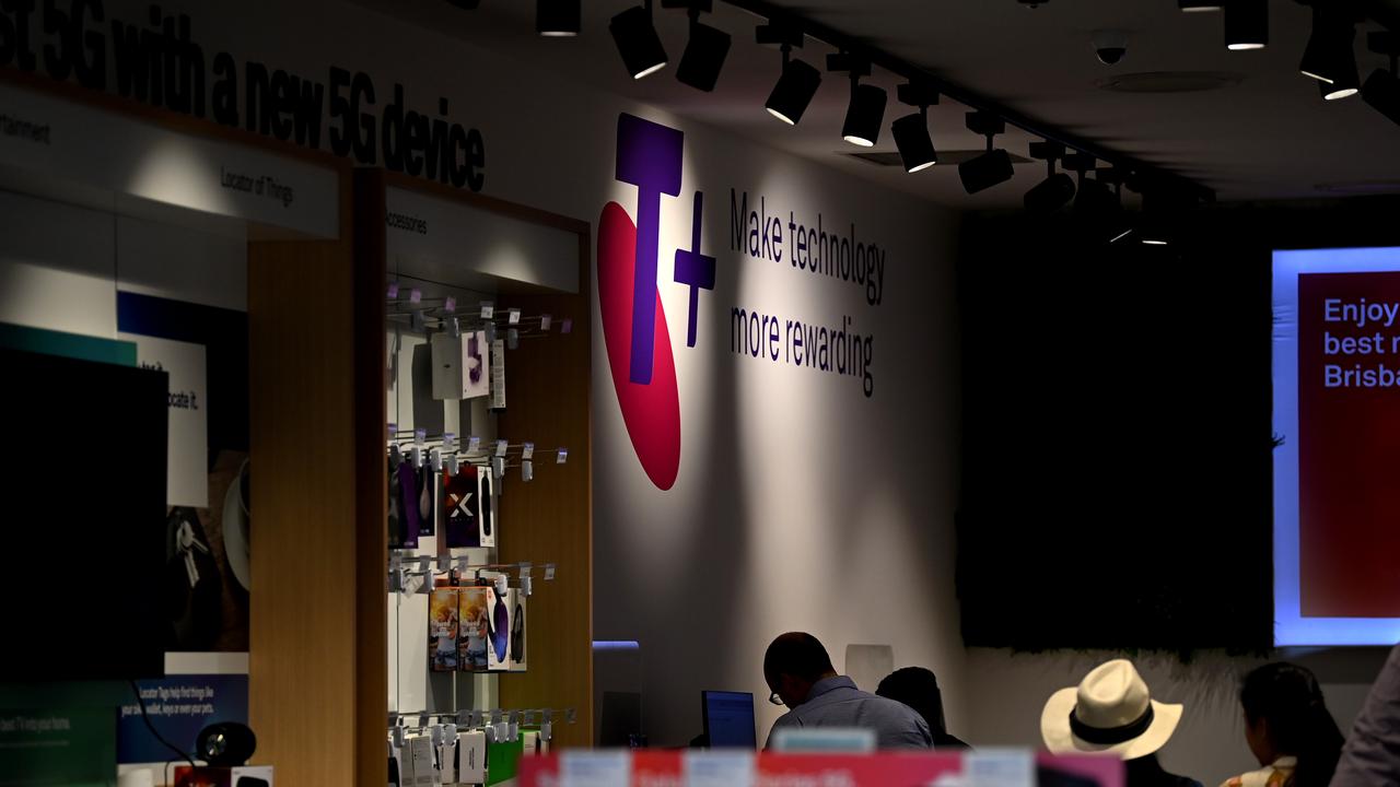 Telstra cuts postpaid mobile, customers moved to upfront direct debit plans