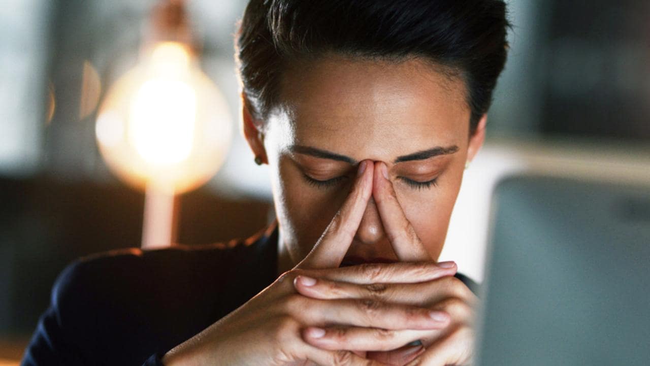 unhealthy work habit to ditch in 2021