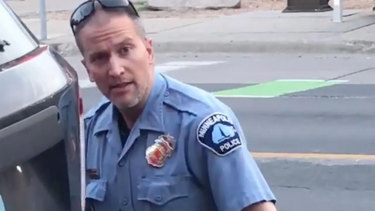 Audio of 911 call played for the jury