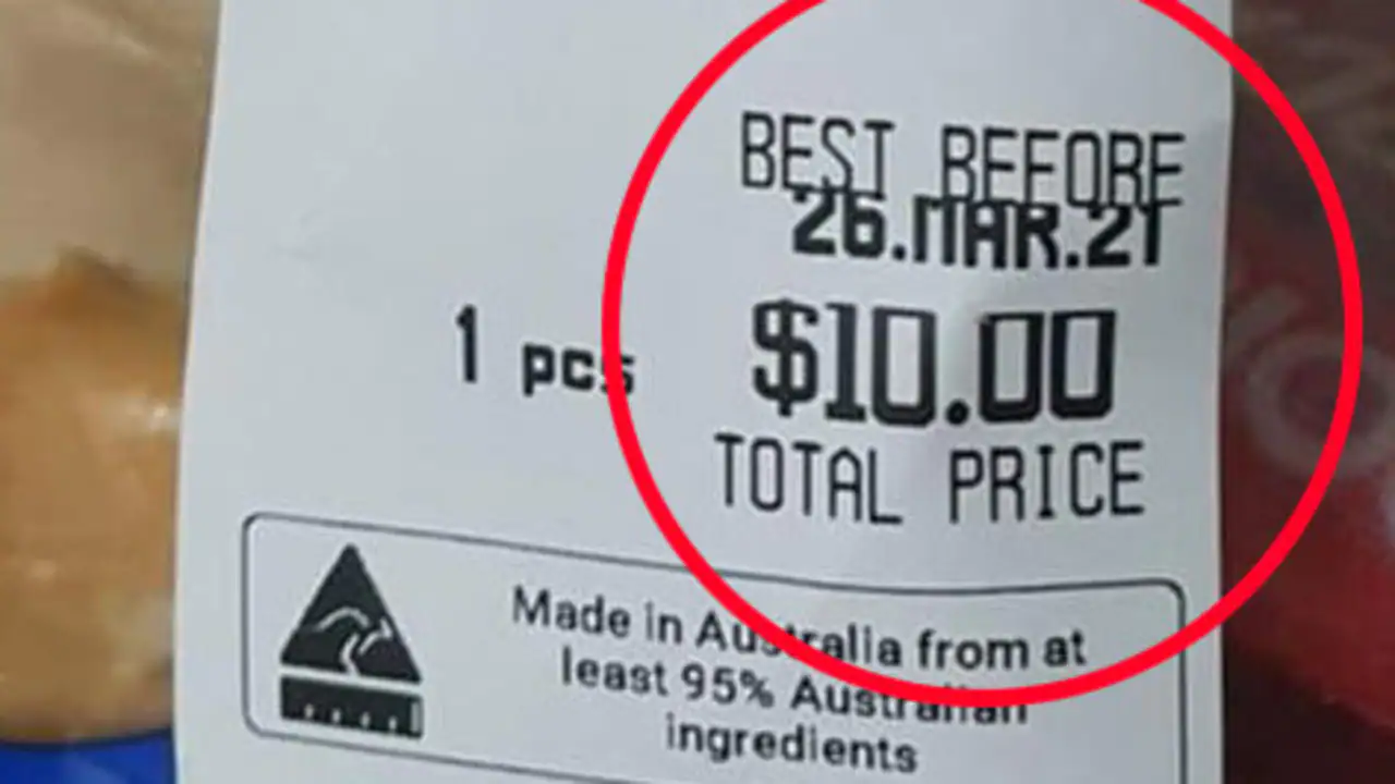Coles roast chicken label reveals 24-hour expiry date