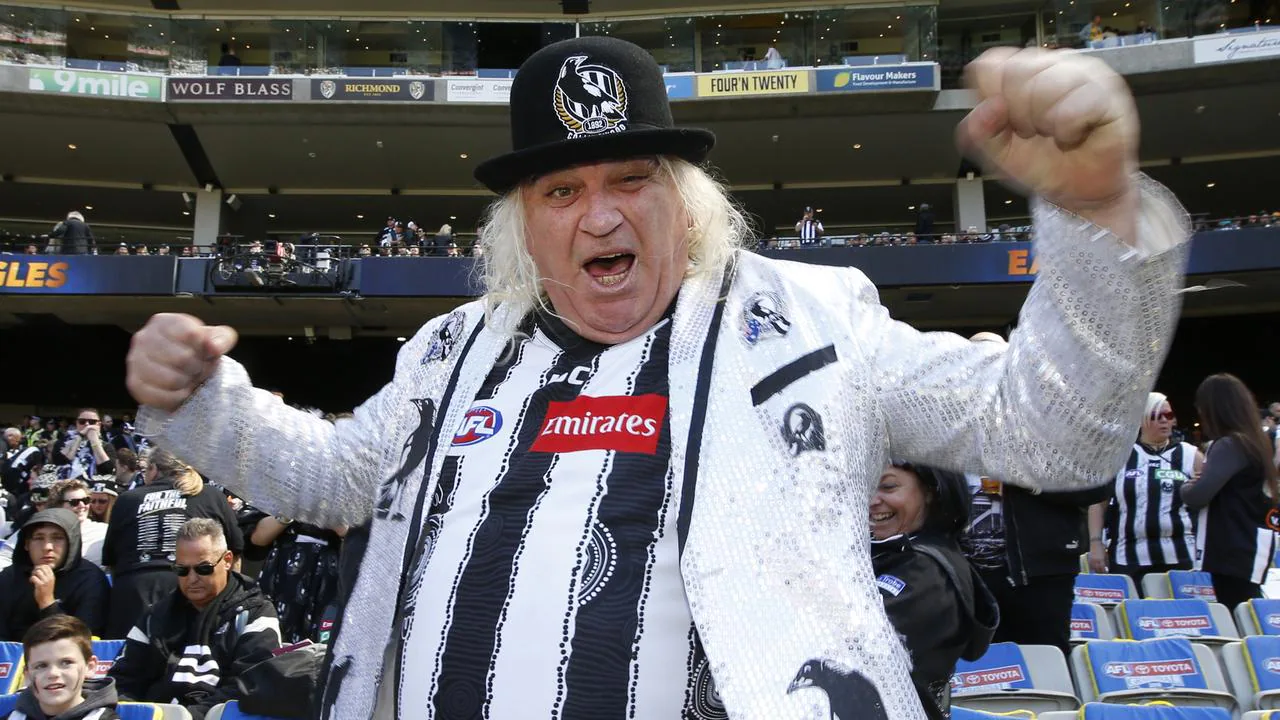 Collingwood’s former cheer squad leader Joffa Corfe refuses to apologise over offensive tweet