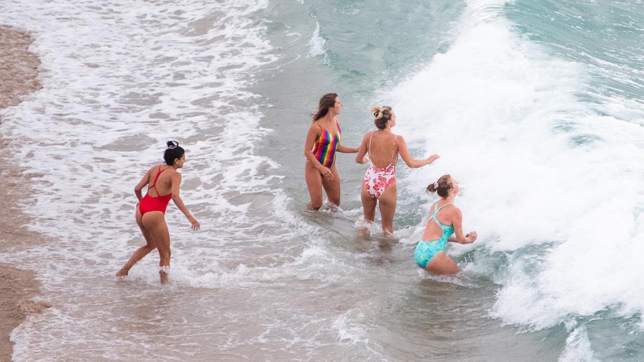 Officials warn of contamination in NSW ocean water ahead of sunny weekend