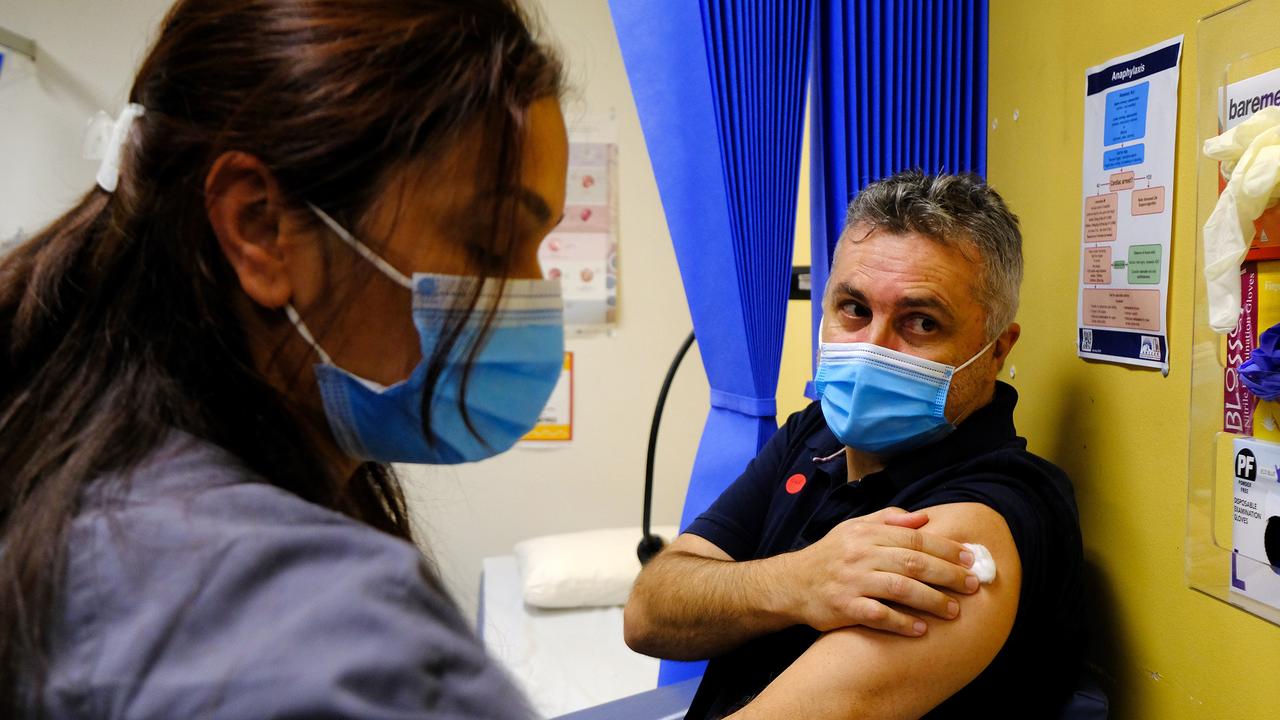 Premier will mandate vaccine for frontline health workers after outbreak, lockdown