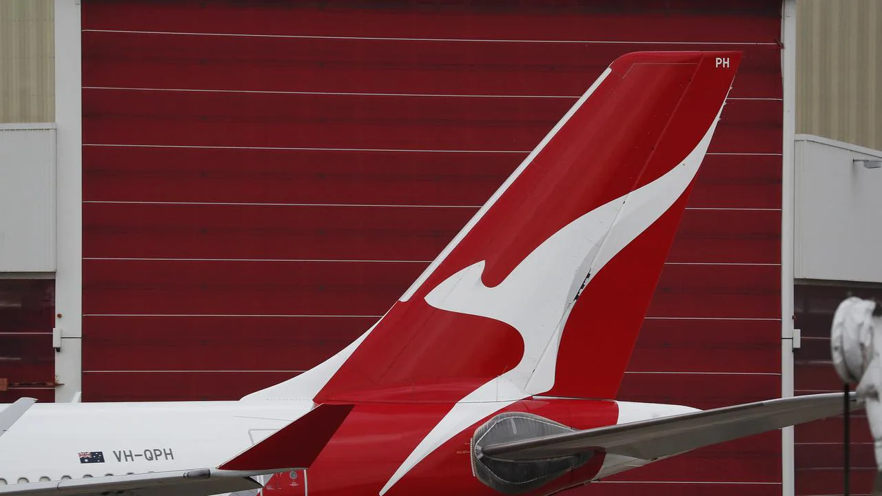 Qantas demands assurances domestic borders will not close
