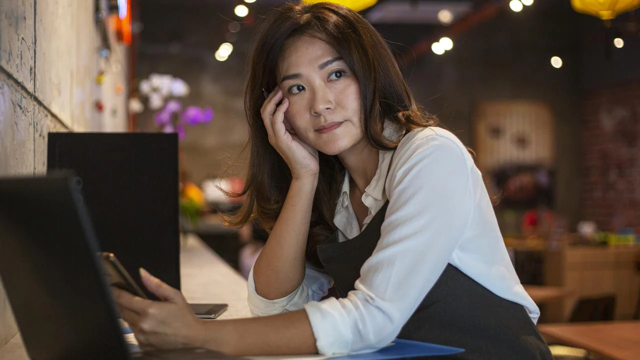 Employee ‘incredibly uncomfortable’ by boss’s ‘creepy’ behaviour