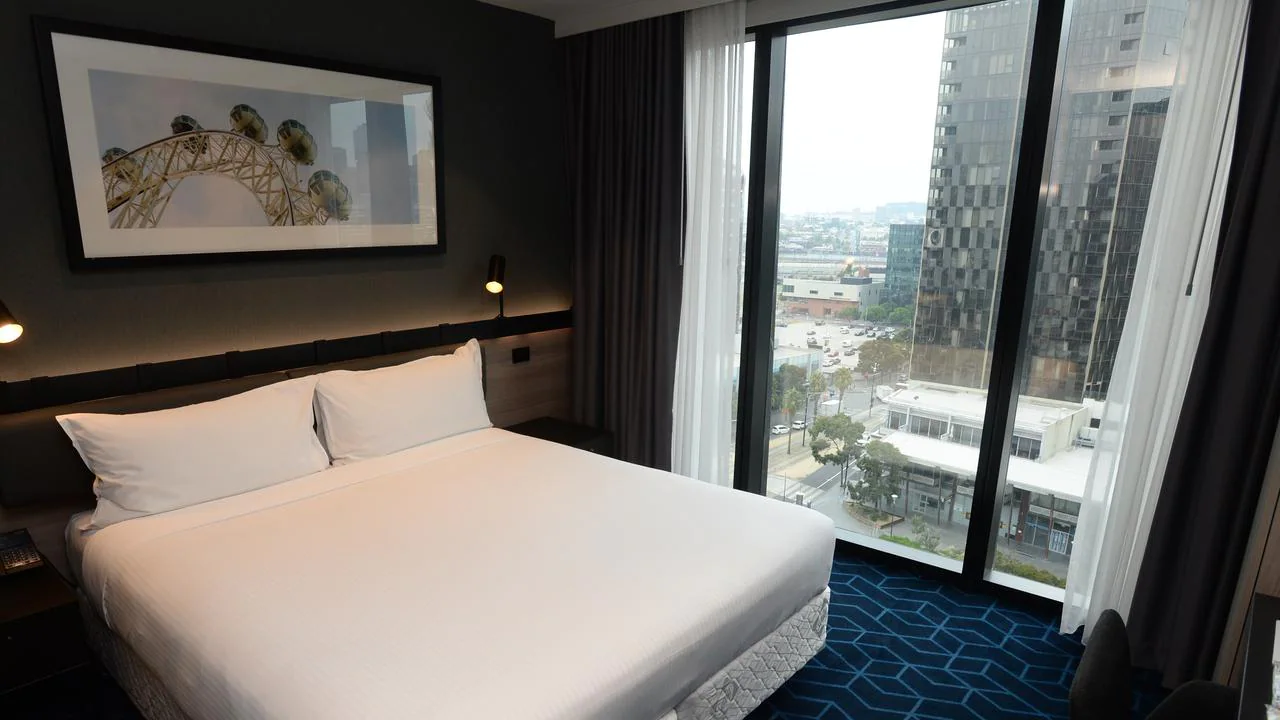 Hotel quarantine system to accept overseas arrivals