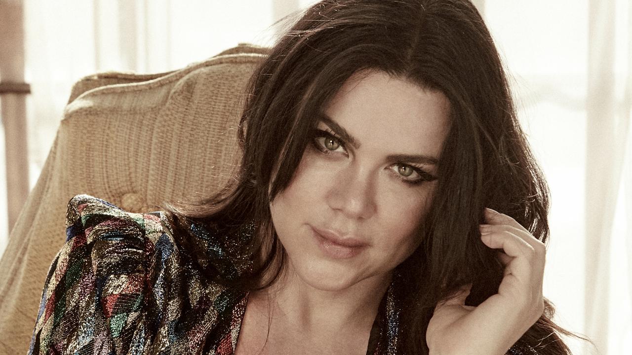 Singer Vanessa Amorosi takes mum to court over missing music money